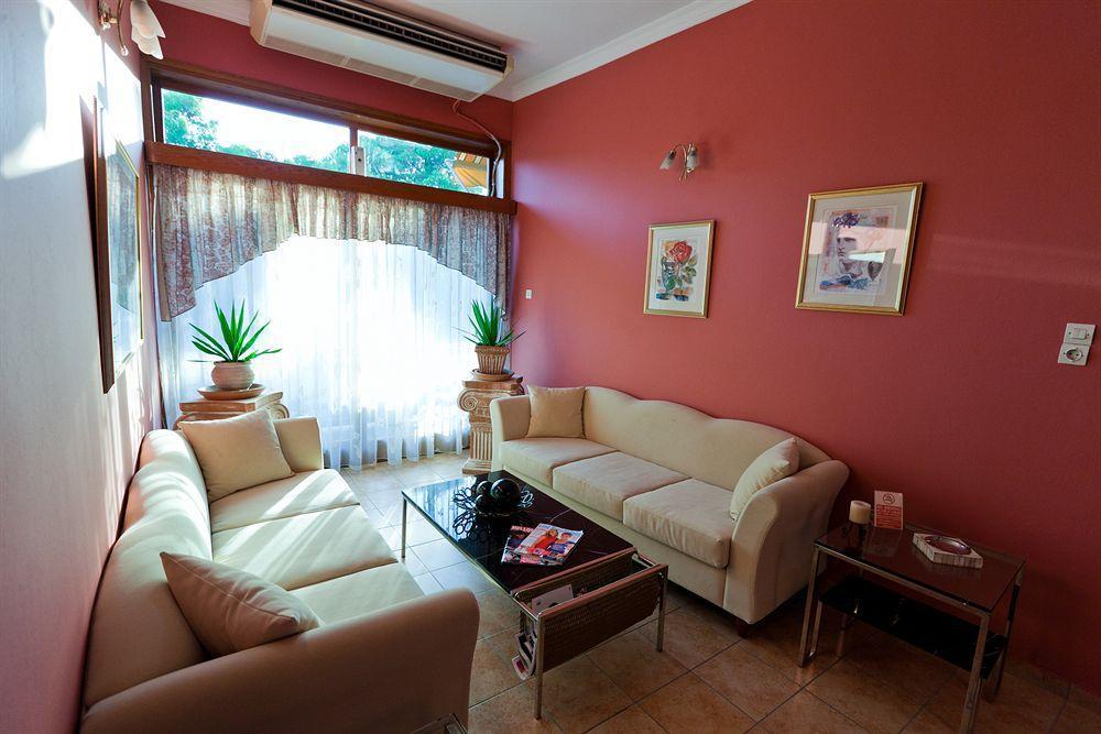 Hotel Possidon Aegina Экстерьер фото