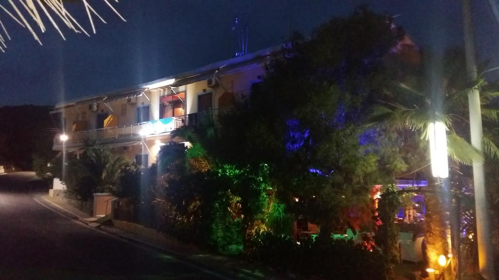Hotel Possidon Aegina Экстерьер фото